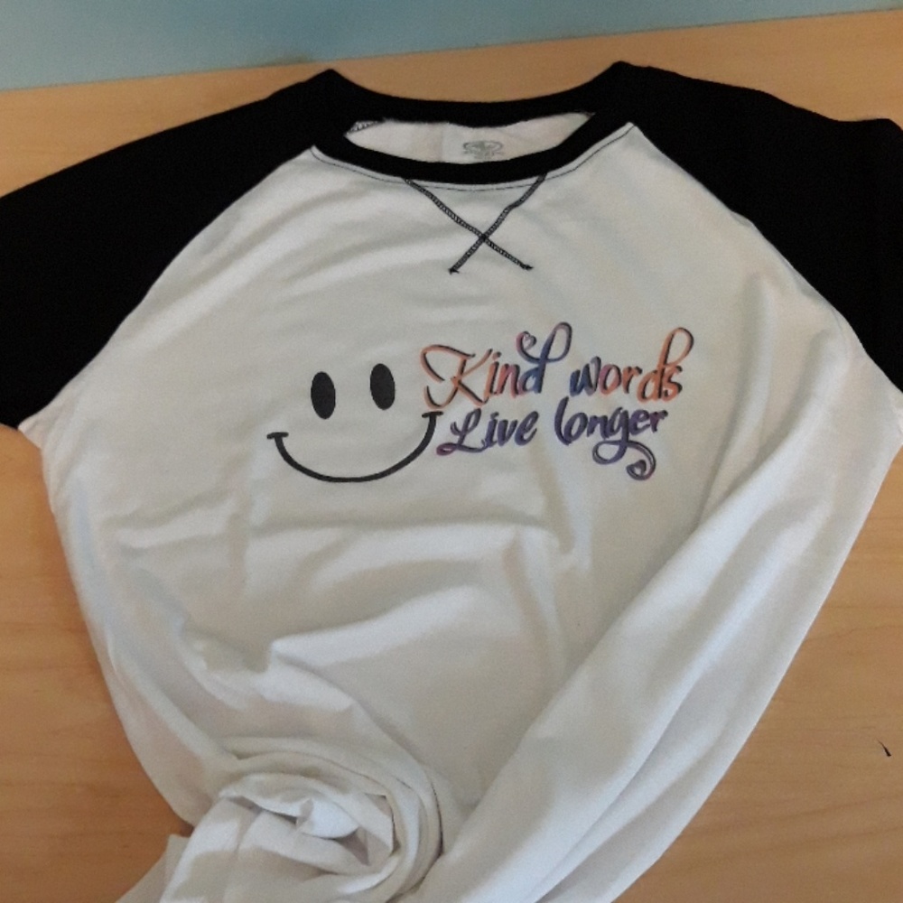 Baseball style raglan
